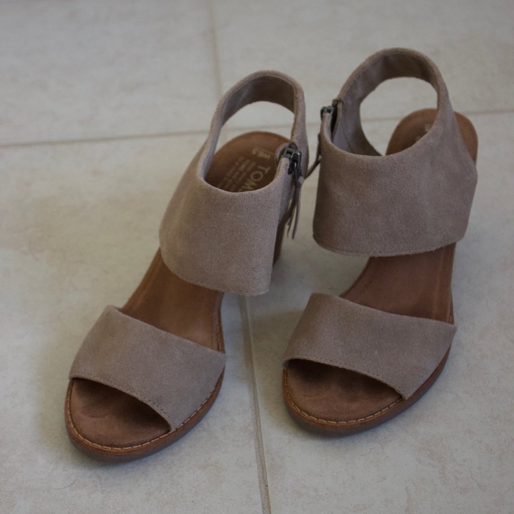 Toms Beige Heels